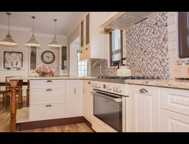 4 BEDROOM GOLF ESTATE FOR SALE IN EUPHORIA GOLF ESTATE